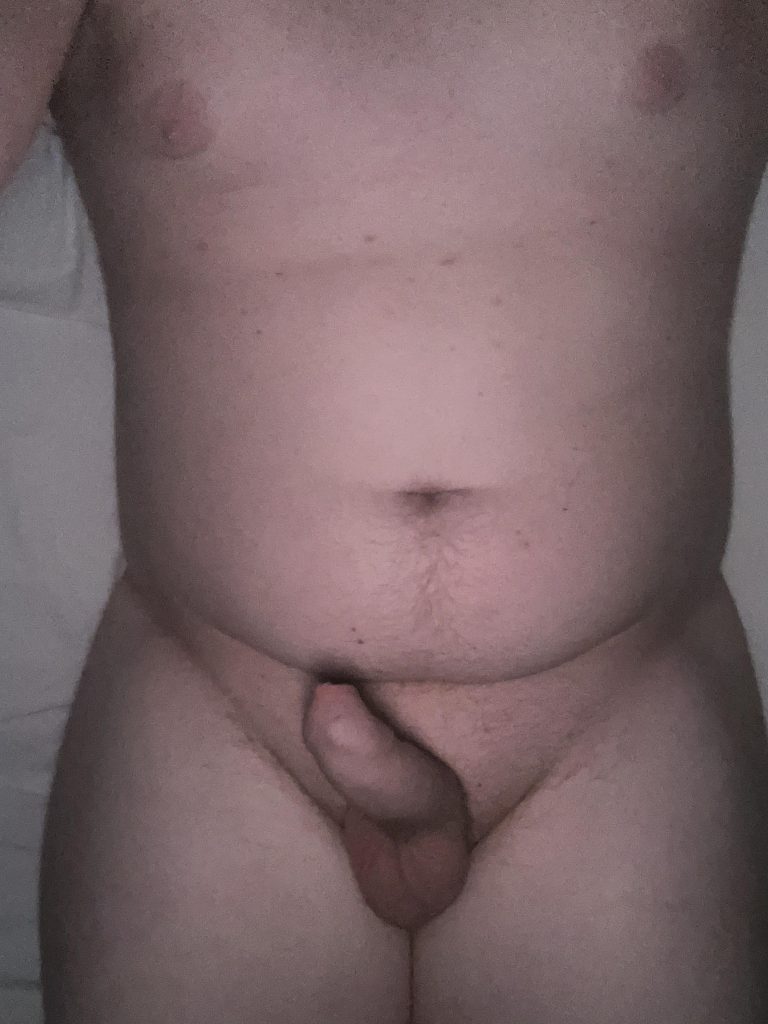 Hey 18 chubby slave looking for a dom that wants to have access to my account pm me