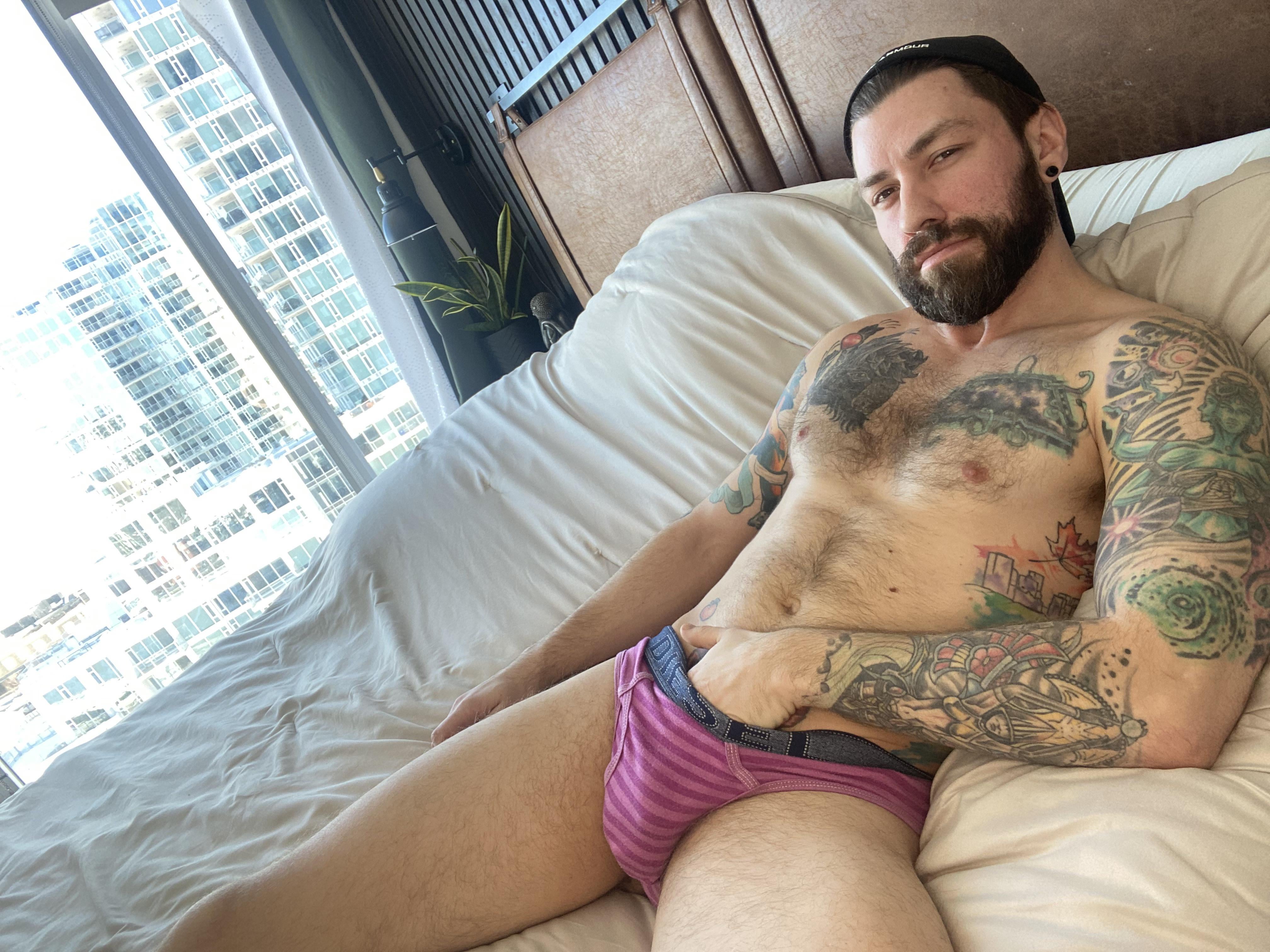 31 Canada Who wants to crawl in bed with me