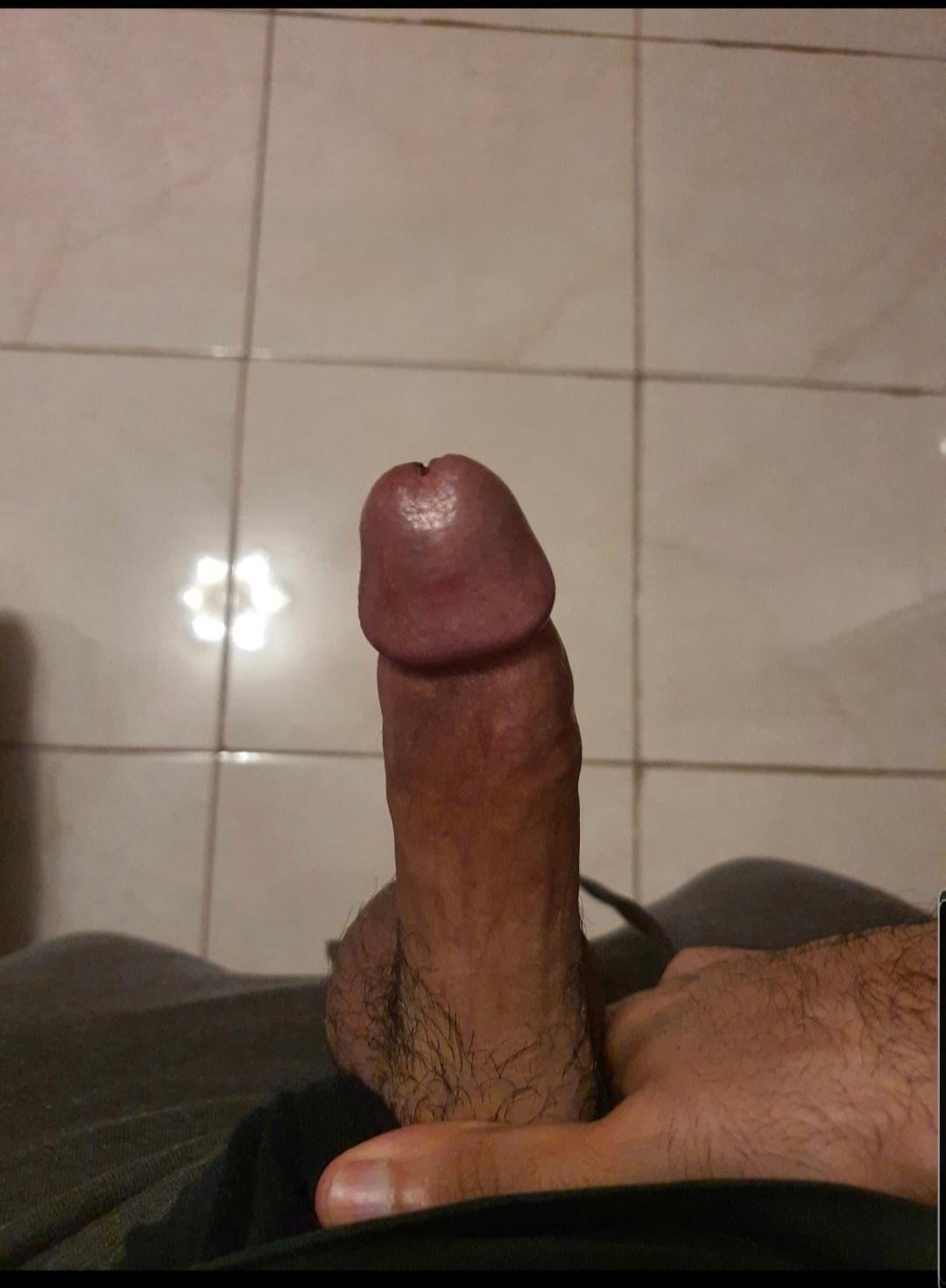 27 I leak alot of precum and into pissing snap