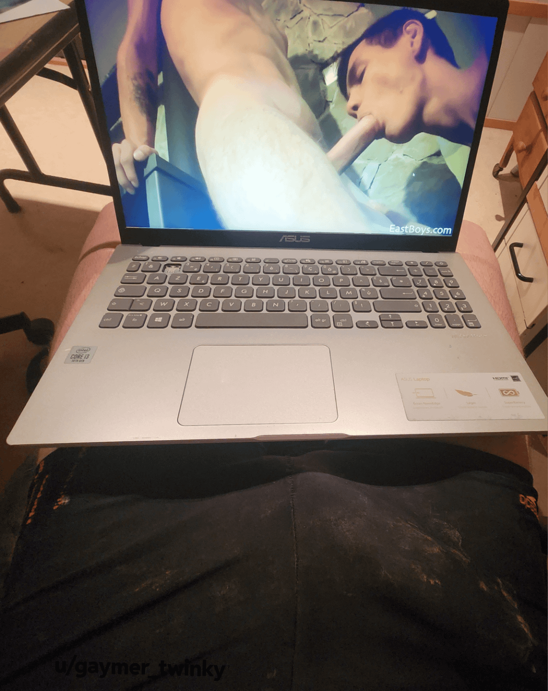 Nothing better than wearing your cumrag and watching porn