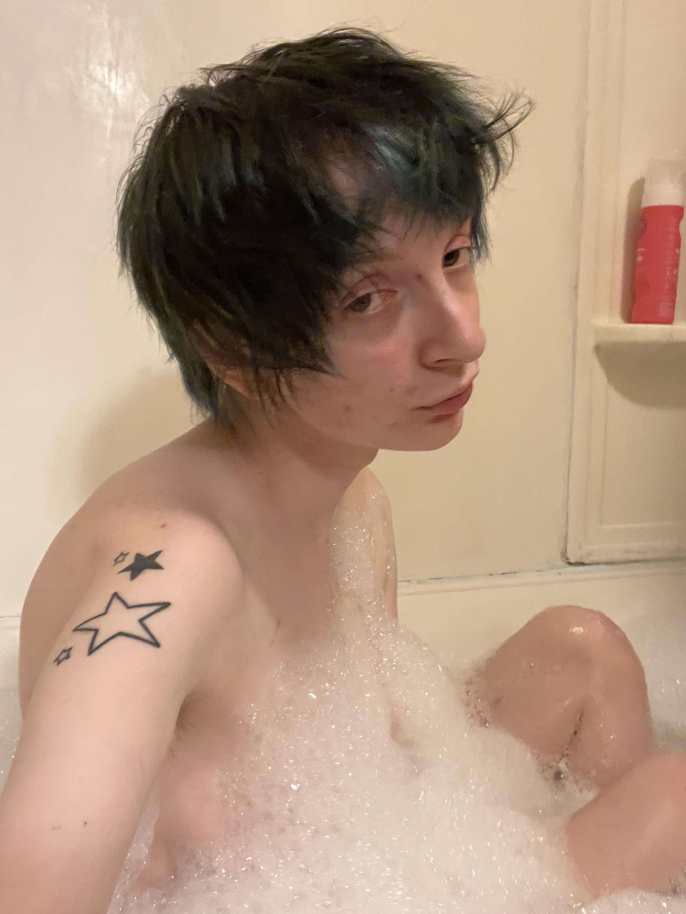 wanna take a bath with me D